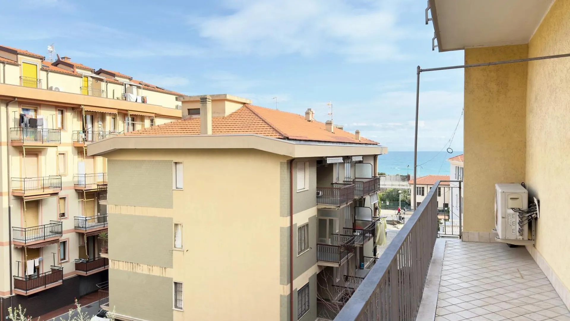 200 Mt Dal Mare - Due Balconi E Vista Sul Mare Apartment Pietra Ligure