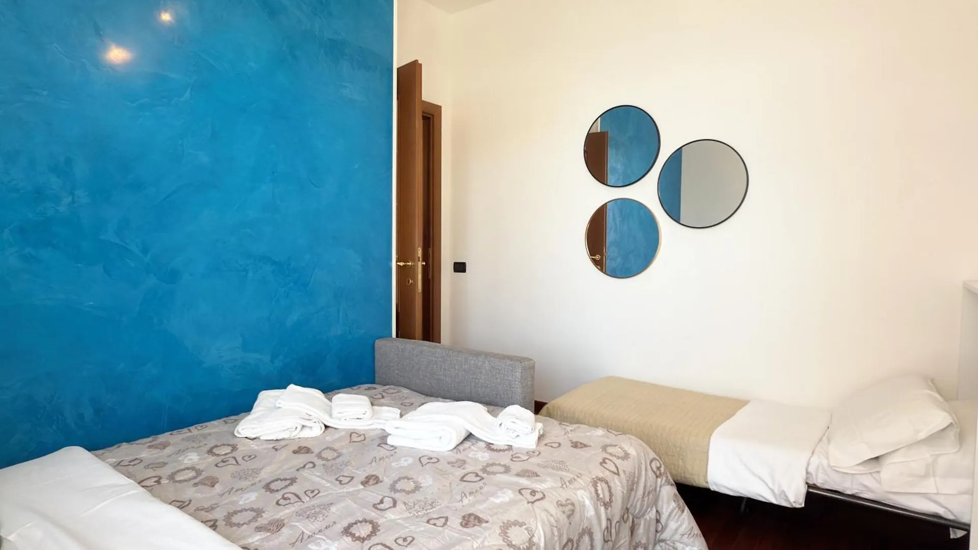 200 Mt Dal Mare - Due Balconi E Vista Sul Mare Apartment Pietra Ligure Italy