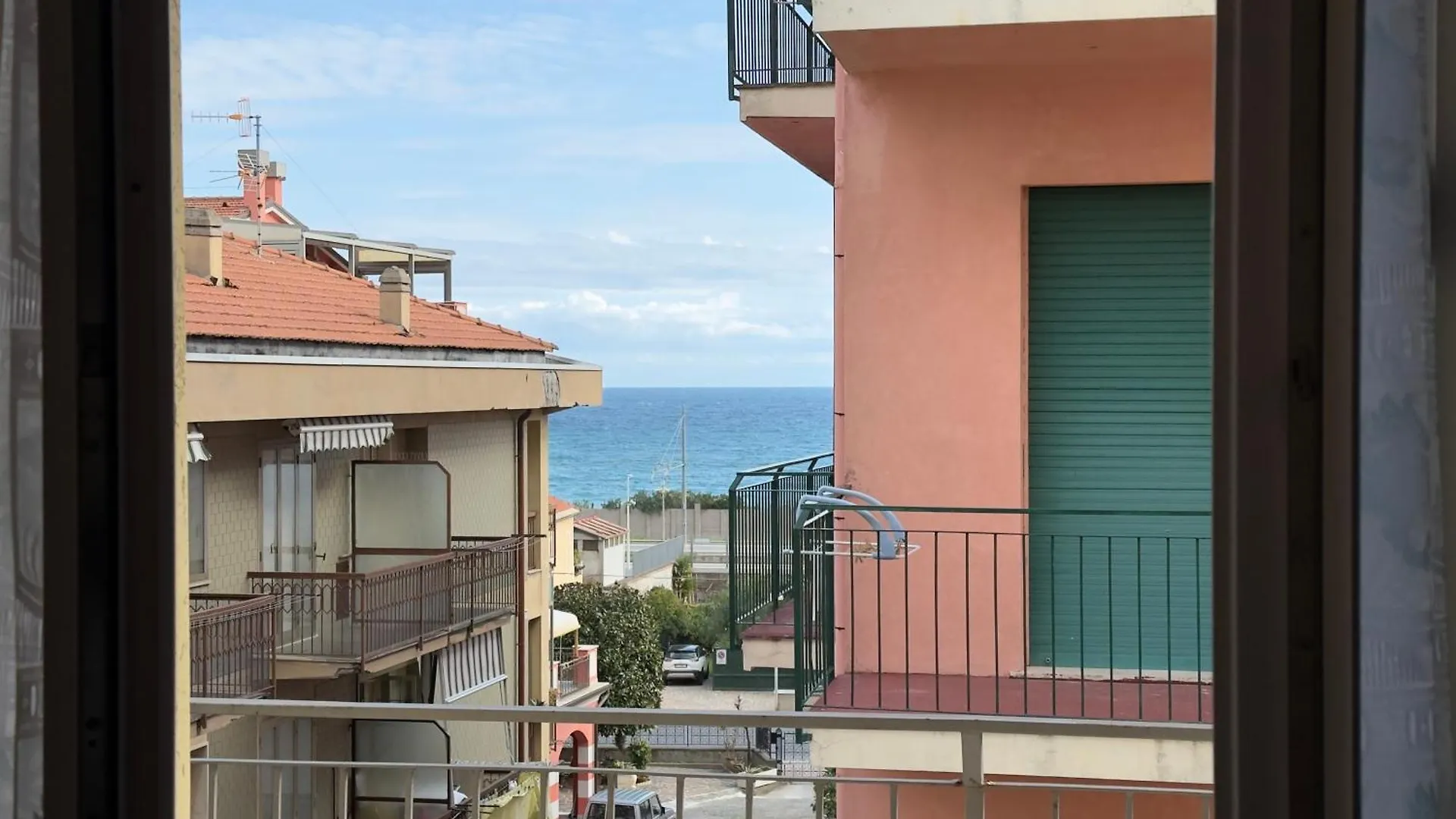 200 Mt Dal Mare - Due Balconi E Vista Sul Mare Apartment Pietra Ligure